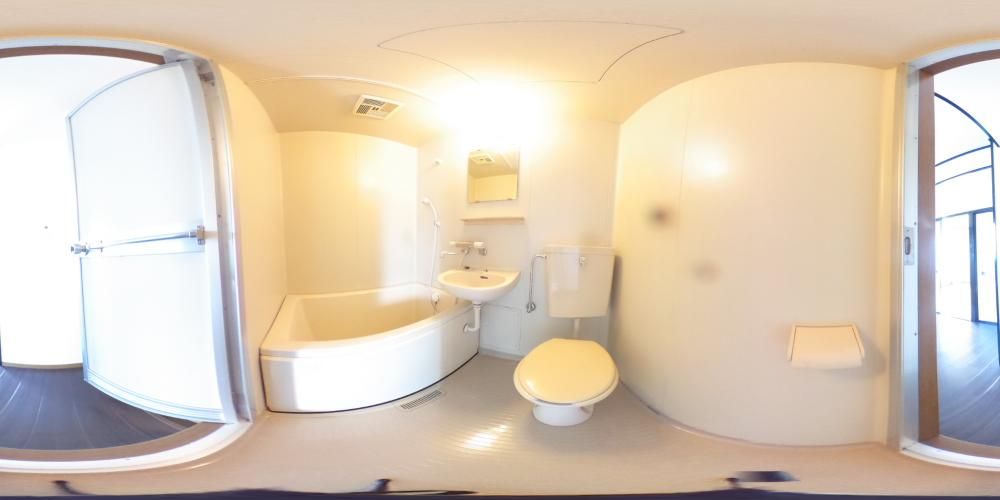 �o�X���[��